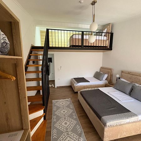 Salillari Guest House Берат Экстерьер фото