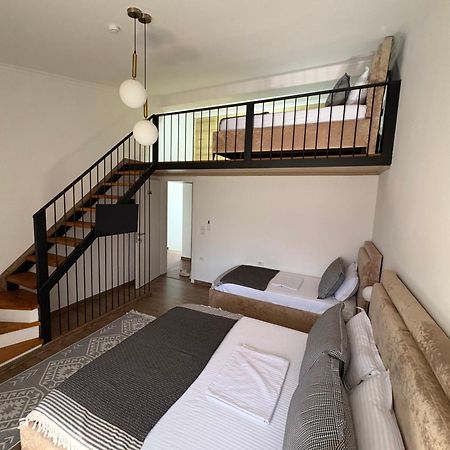 Salillari Guest House Берат Экстерьер фото