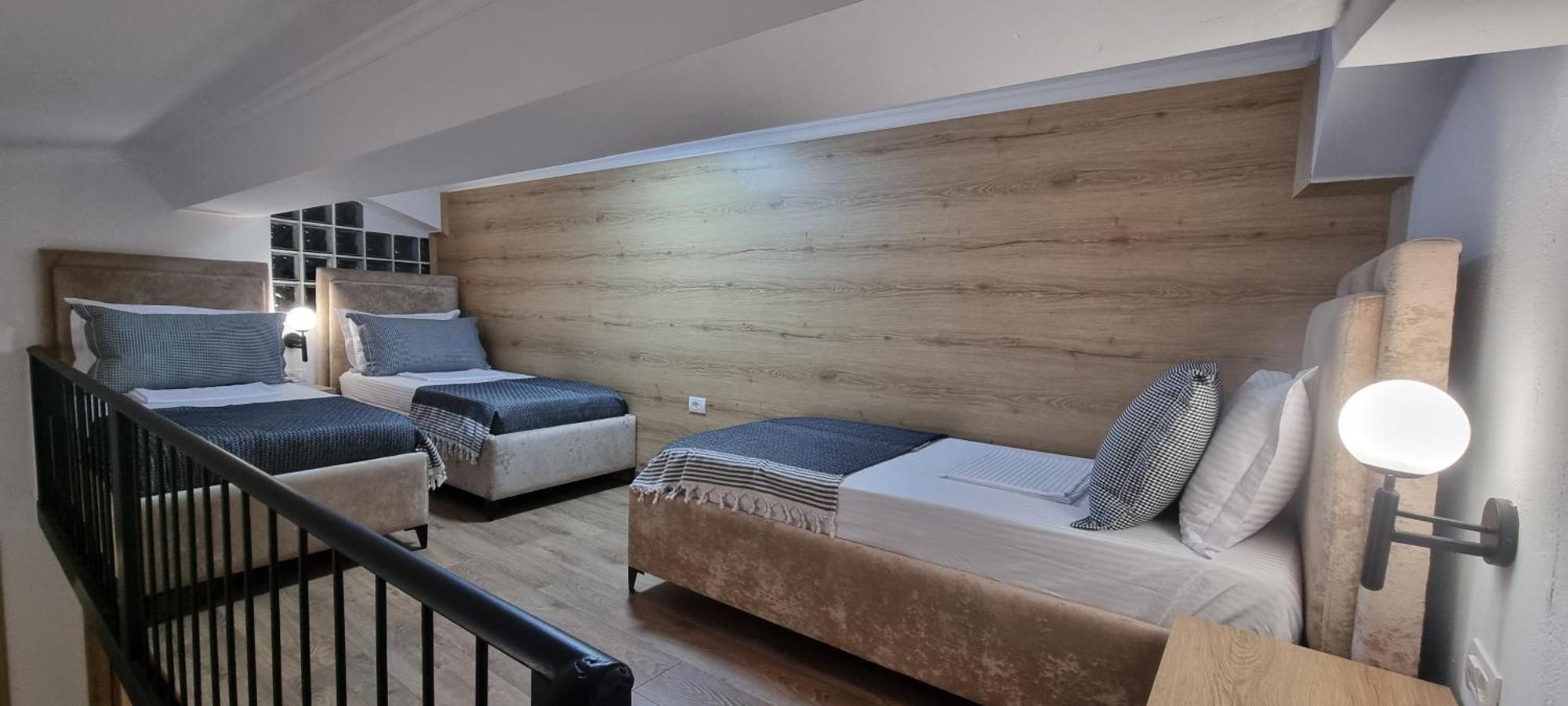 Salillari Guest House Берат Экстерьер фото