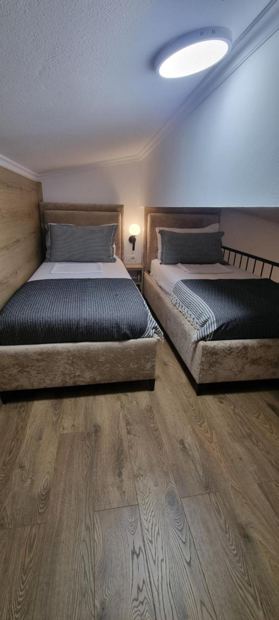 Salillari Guest House Берат Экстерьер фото