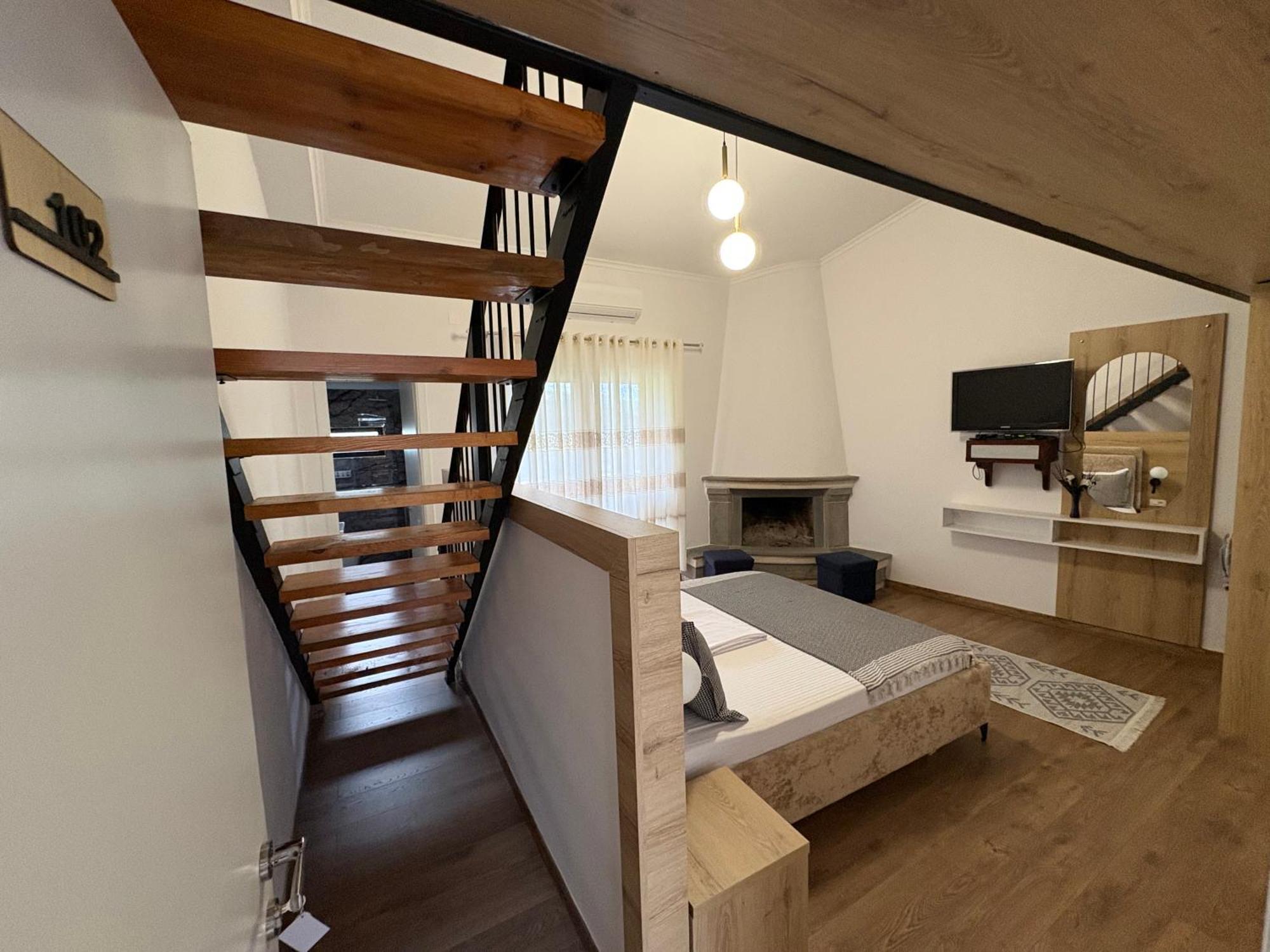 Salillari Guest House Берат Экстерьер фото