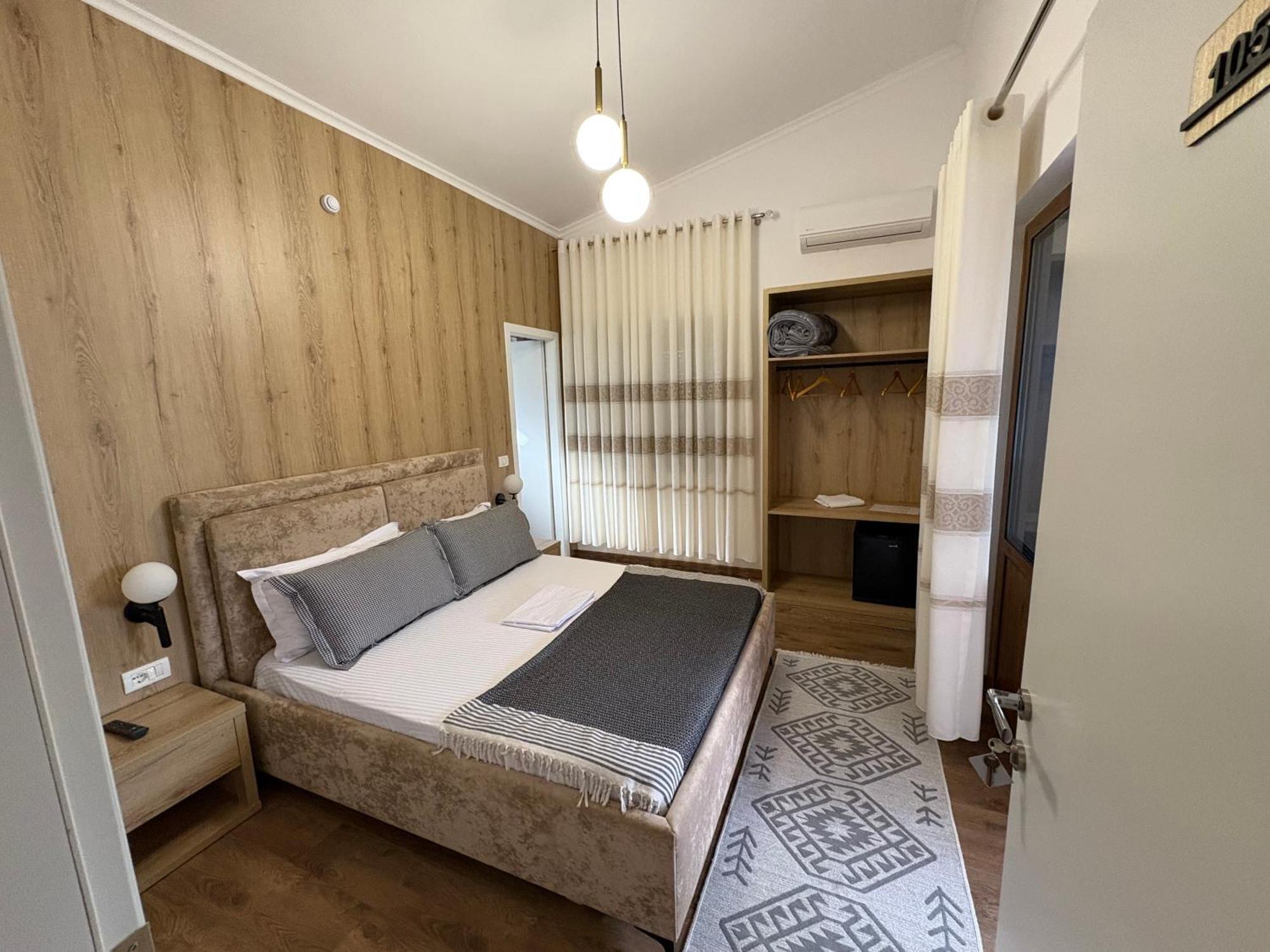 Salillari Guest House Берат Экстерьер фото