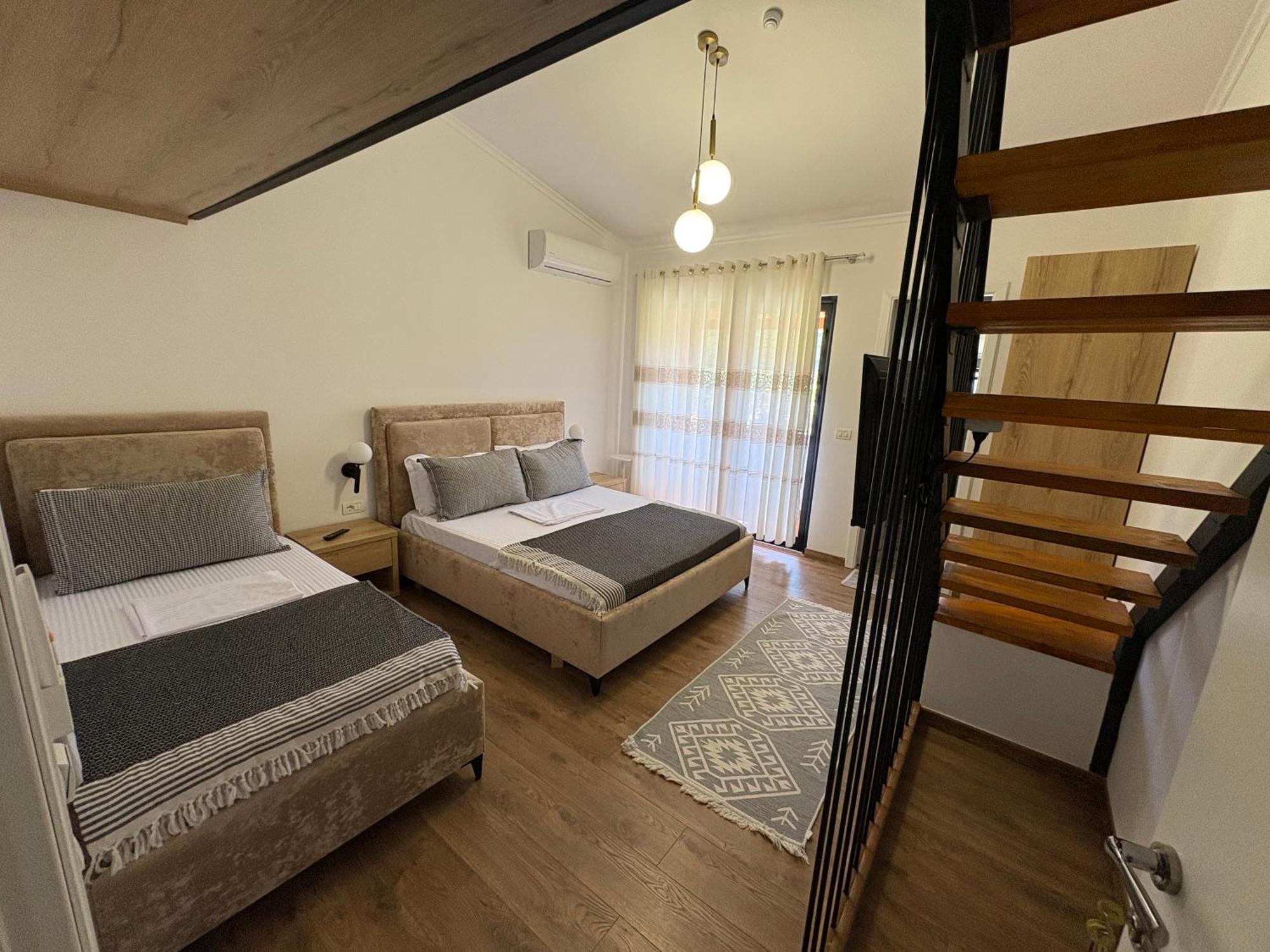 Salillari Guest House Берат Экстерьер фото